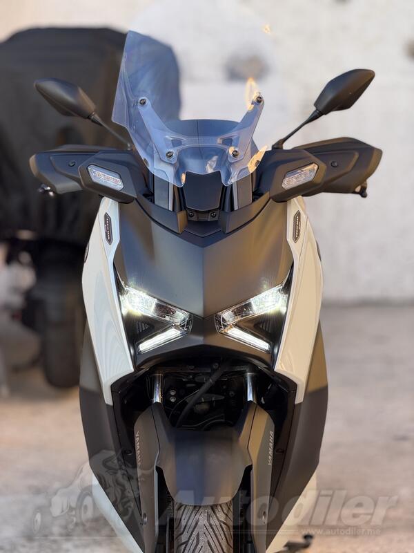 Yamaha - Xmax 300 - Tech Max