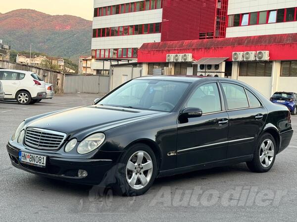 Mercedes Benz - E 200 - E200