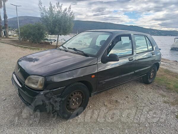Renault - Clio - 1.2benz