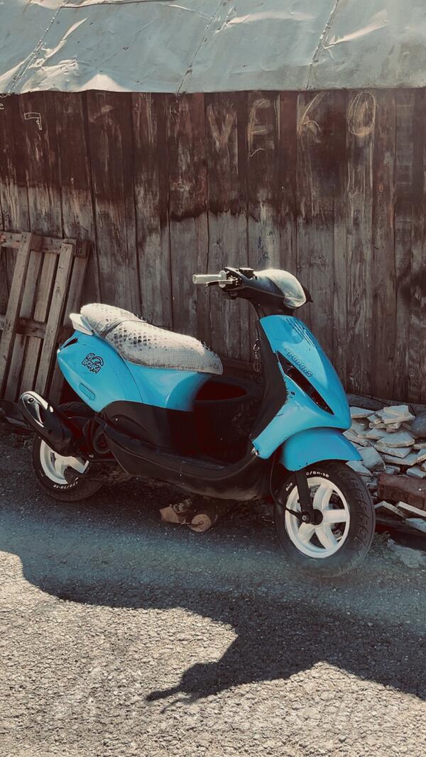 Piaggio - zip