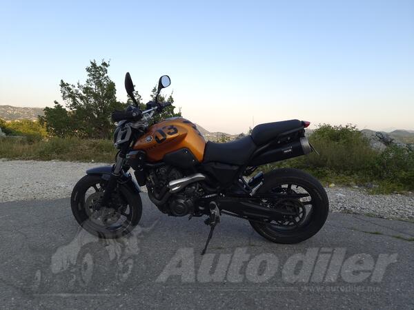 Yamaha - mt03