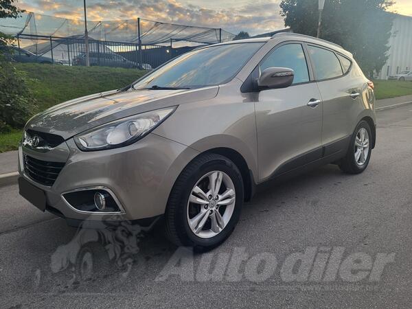 Hyundai - iX35 - 2 0 benzin