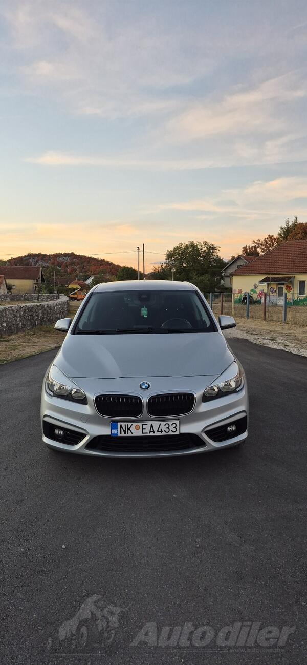 BMW - 218 - 18