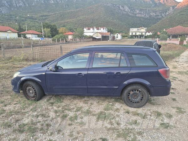 Opel - Astra - 1.9 cdti