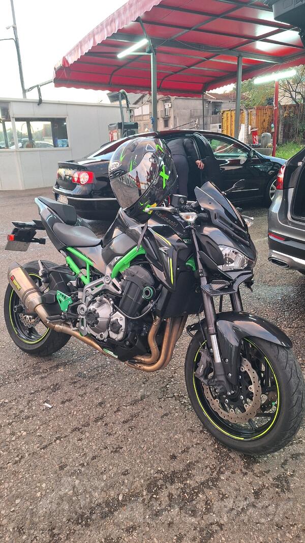 Kawasaki - z900