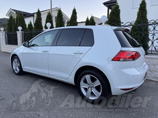 Volkswagen - Golf 7 - 2.0 TDI