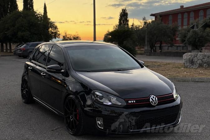 Volkswagen - Golf GTI - 2.0 GTI