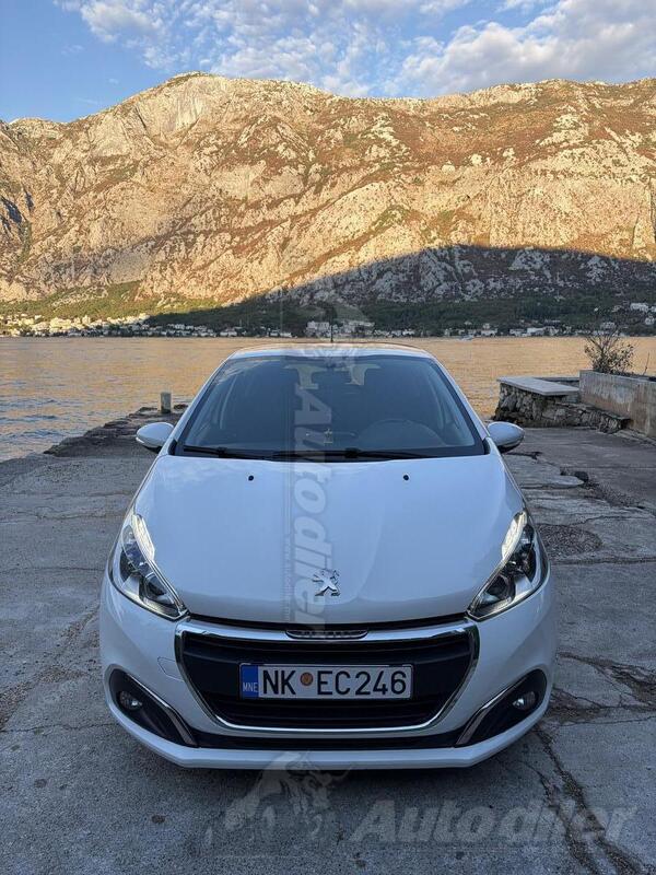 Peugeot - 208 - 12/2019