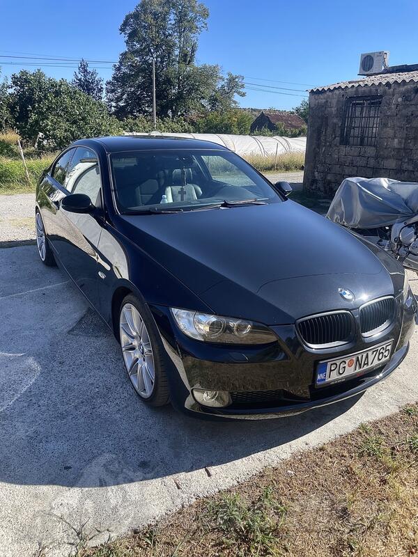 BMW - 320 - e92