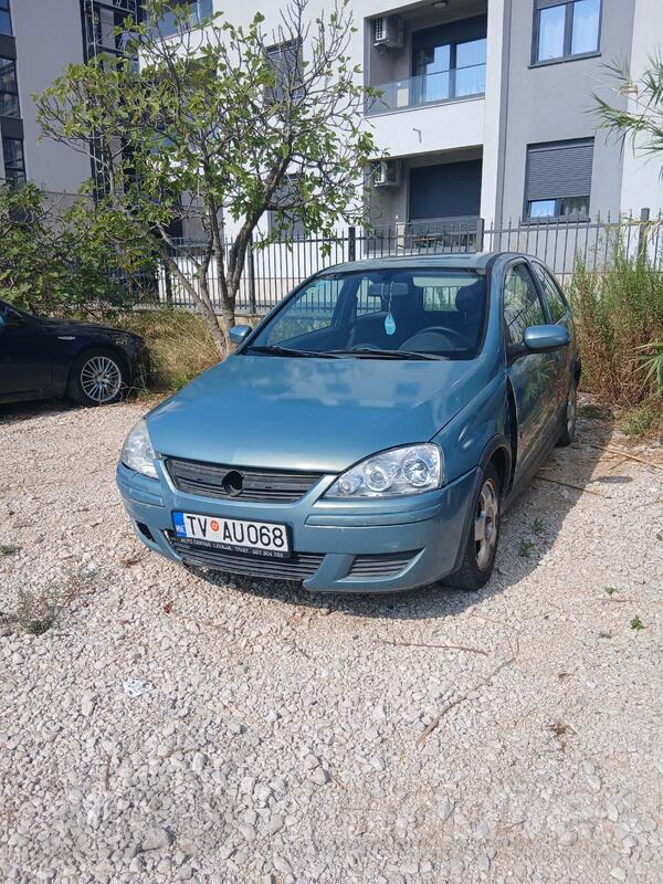 Opel - Corsa - 1.0