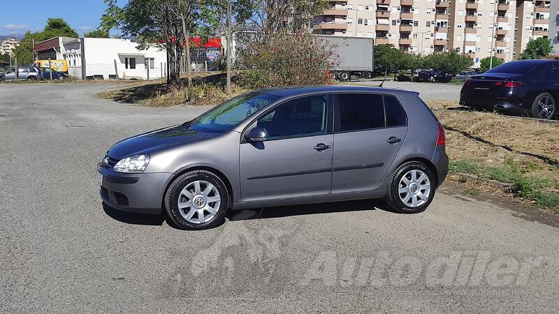 Volkswagen - Golf 5 - 1.9 TDI