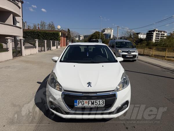 Peugeot - 208 - 1.6 HDI
