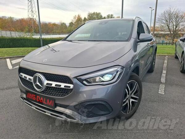 Mercedes Benz - GLA 200 - d 150KS 8G-Tronic FULL-LED VIRTUAL COCKPIT Navigacija Kamera ParkAssist