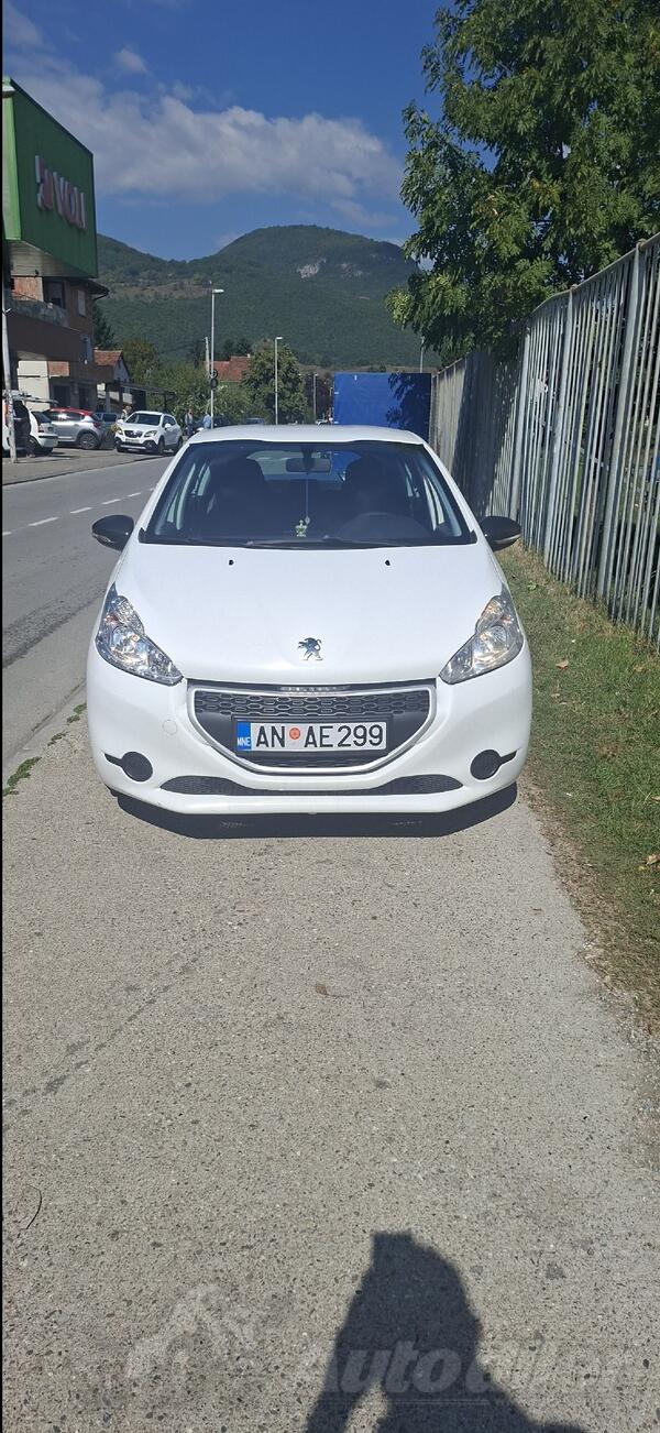 Peugeot - 208 - 1.4