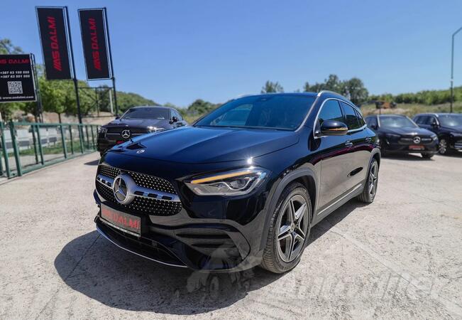 Mercedes Benz - GLA 220 - d 4Matic 8G-Tronic 3xAMG LINE FULL-LED WIDESCREEN Kamera ParkAssist 190 KS