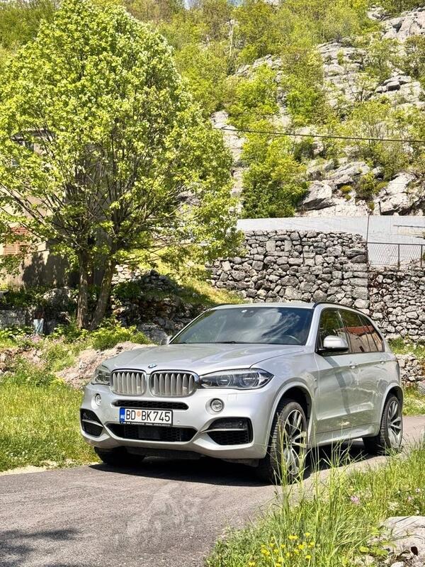 BMW - X5 M50 - M50d
