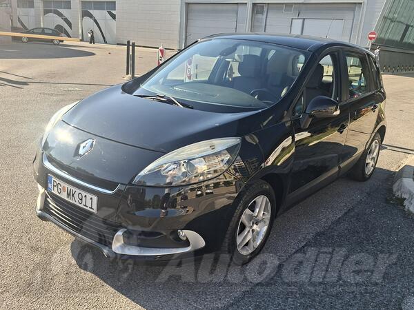 Renault - Scenic - 1.5 DCI