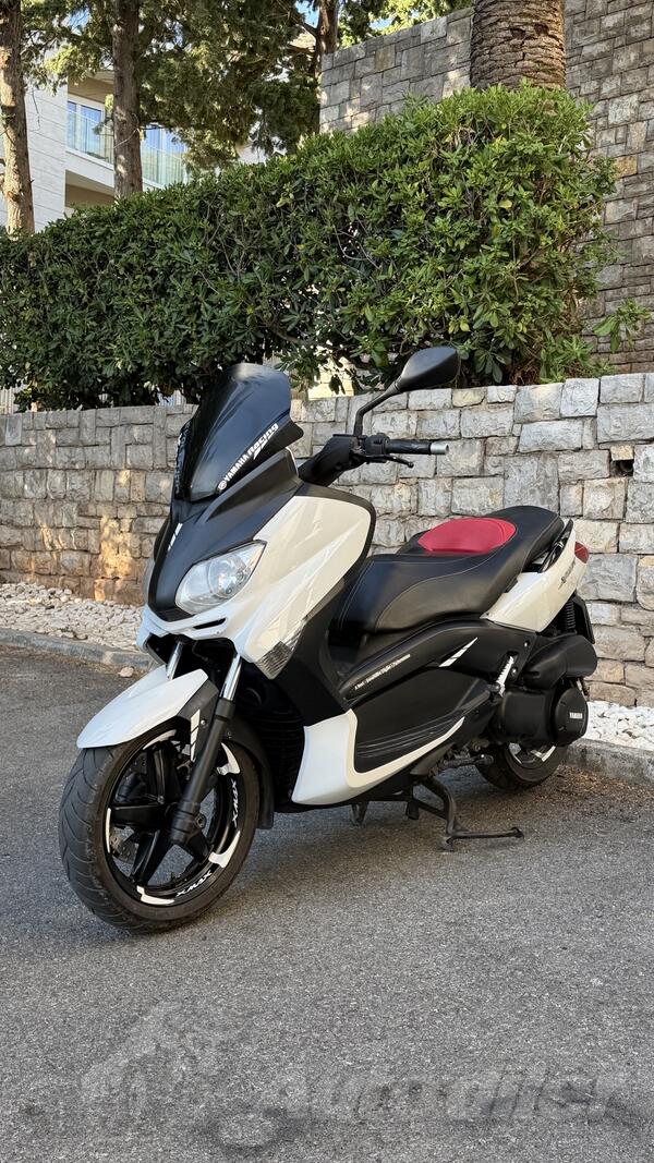 Yamaha - x max 250