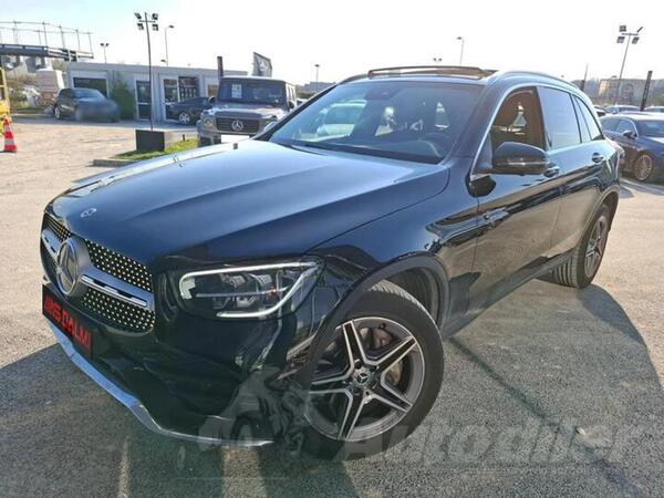 Mercedes Benz - GLC 300 - 4Matic 9G-Tronic 3xAMG LINE FULL-LED PANORAMA VIRTUAL COCKPIT Kamera 36...