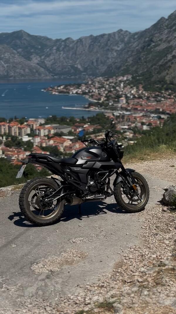 Zontes - scrambler