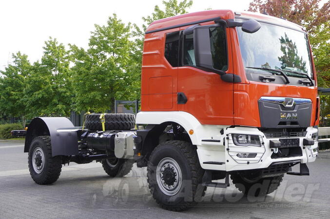 MAN - TGM 18.250 / Novi / 4x4 / šasija 520 cm / bez pređenih kilometara / šasija kamiona / FHM-0482