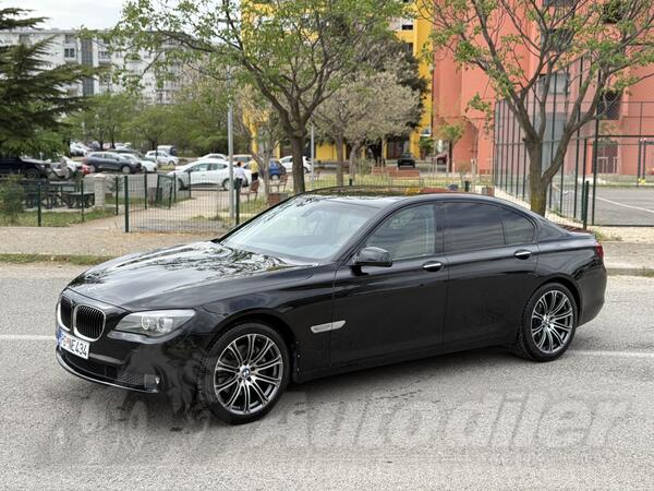 BMW - 730 - 730D