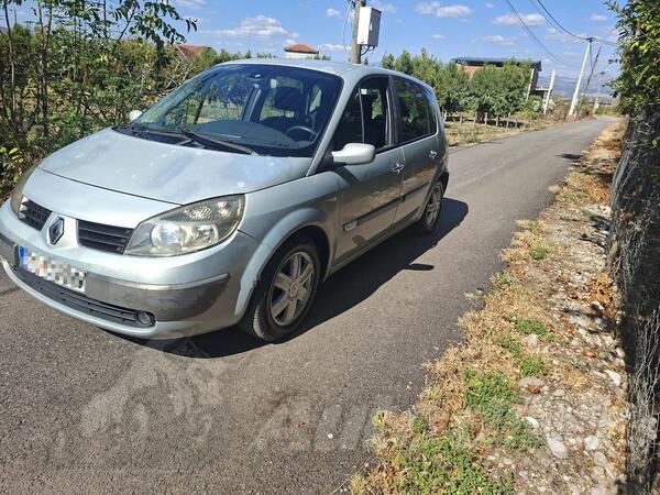 Renault - Scenic - 1.9 DCI