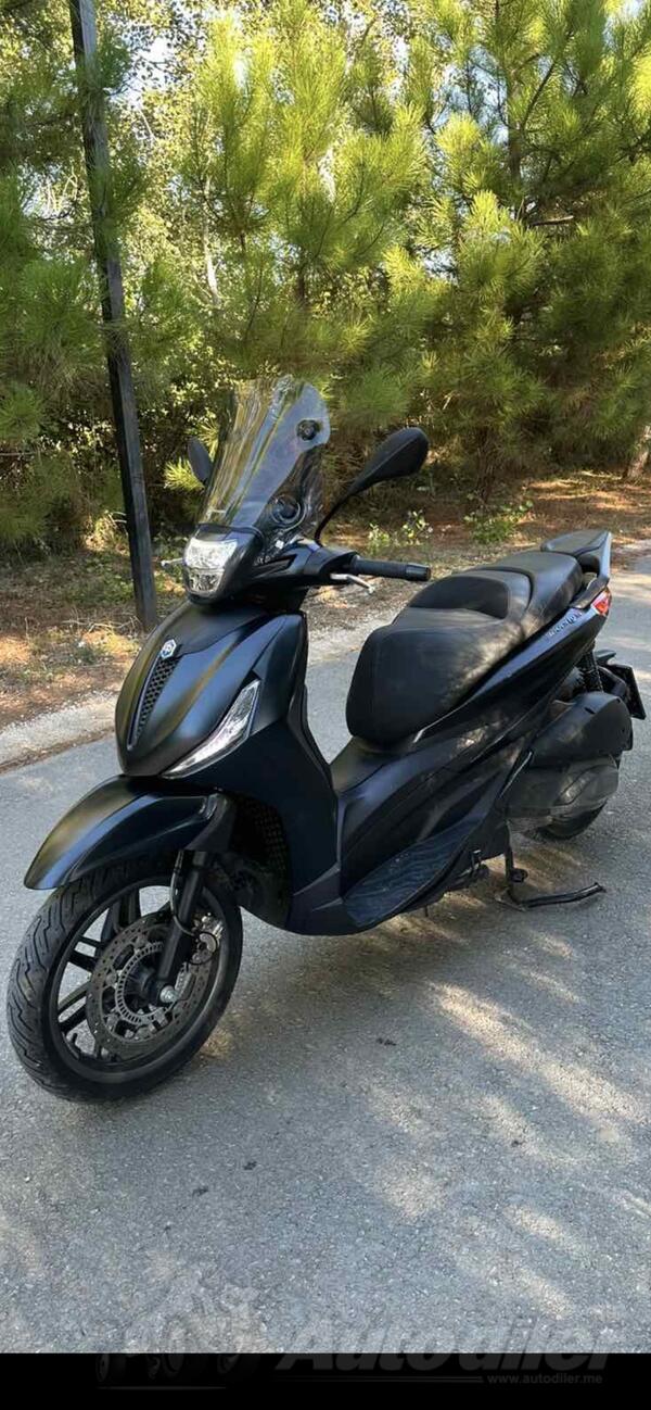 Piaggio - Beverly 300 hpe