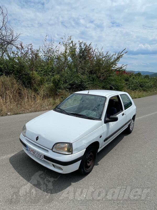 Renault - Clio - 1.4i