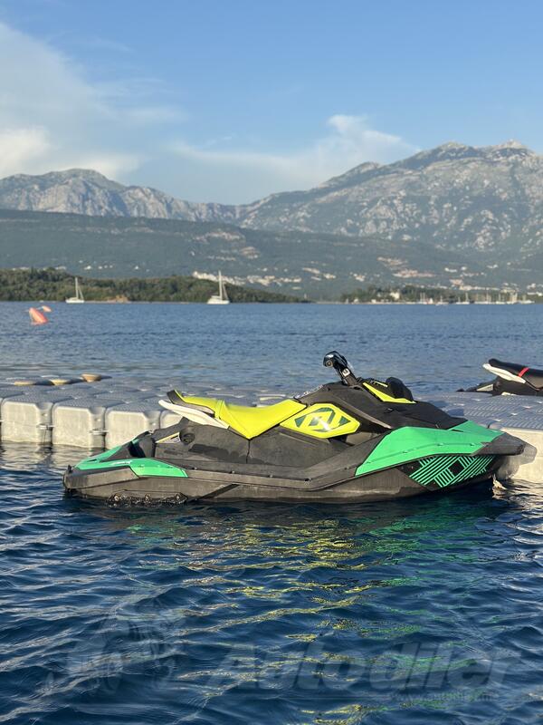 BRP - Spark Trixx 2up