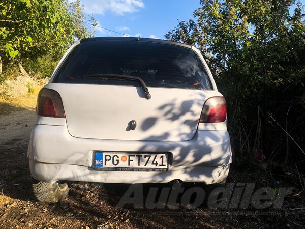 Toyota - Yaris - 1.0