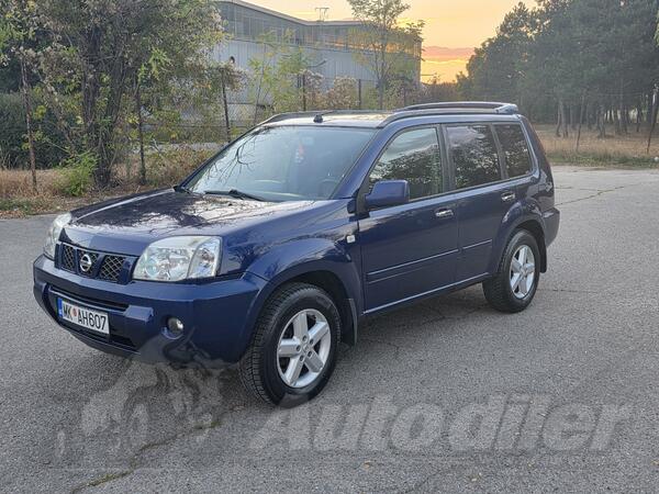 Nissan - X-Trail - 2.2