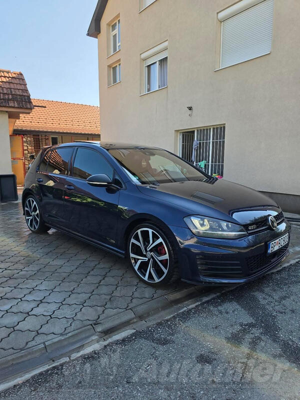 Volkswagen - Golf 7 - 2.0