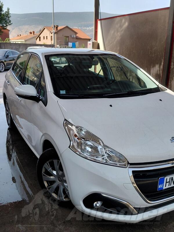 Peugeot - 208 - 1.5 dci