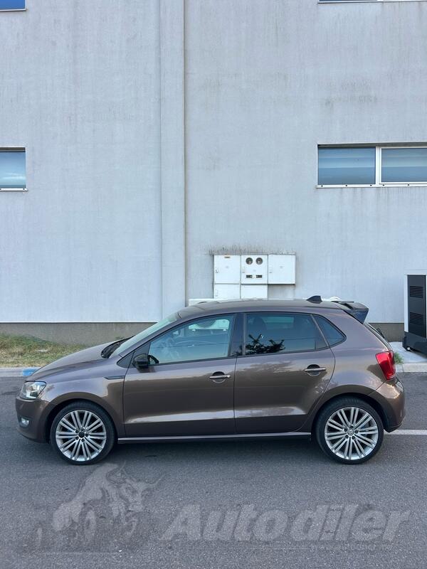 Volkswagen - Polo - 1.6