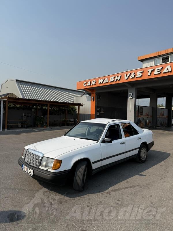 Mercedes Benz - E 300 - 300d