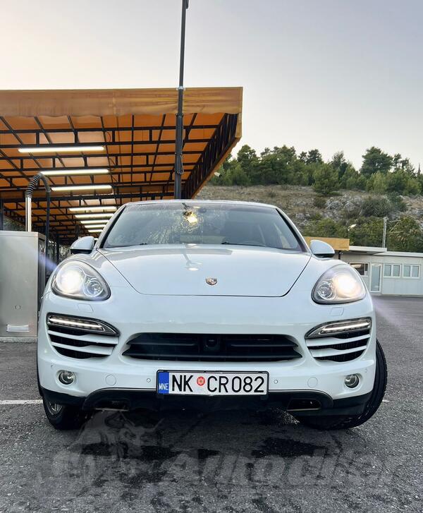 Porsche - Cayenne - 3 0