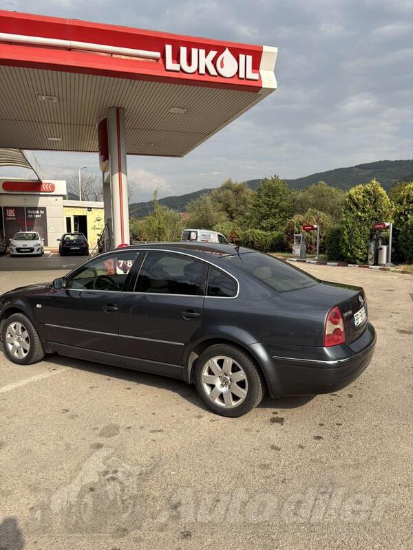 Volkswagen - Passat - 1.9 TDI 74KW