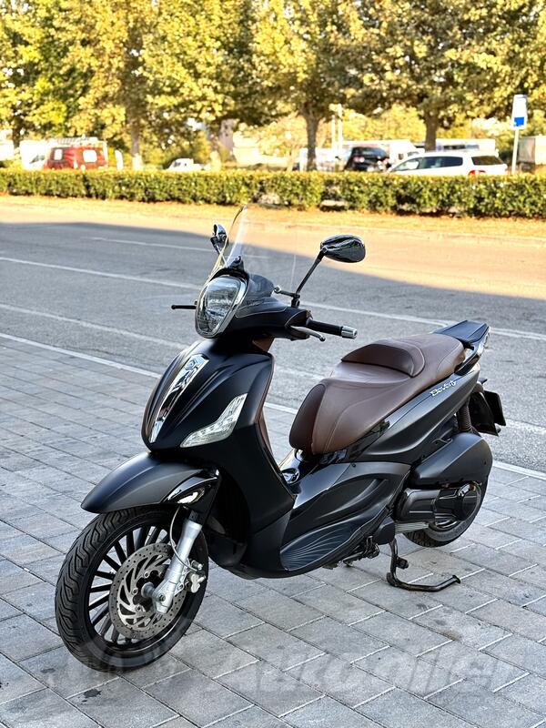 Piaggio - Beverly