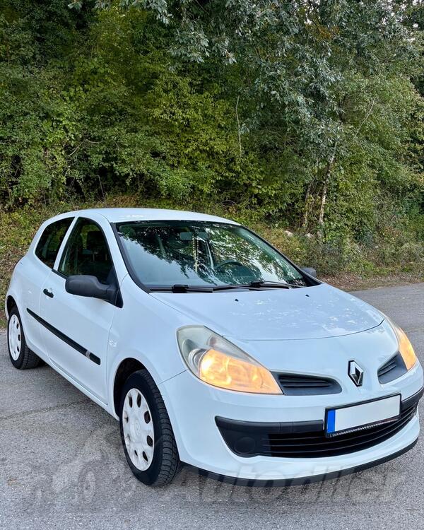 Renault - Clio - 1.5 DCI