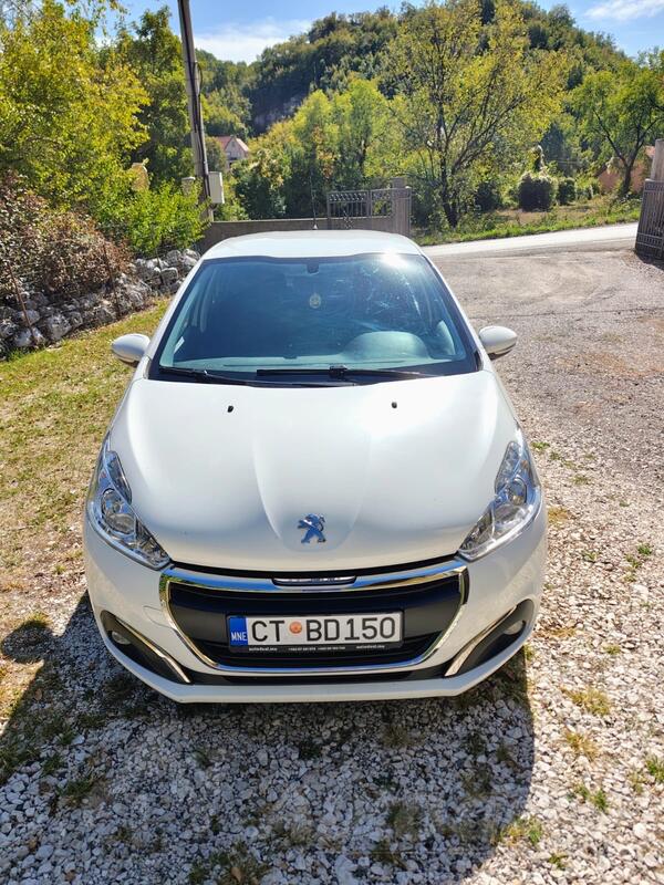 Peugeot - 208 - 1.6 HDI