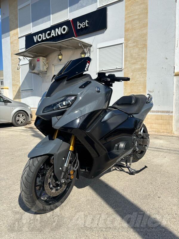 Yamaha - t maks