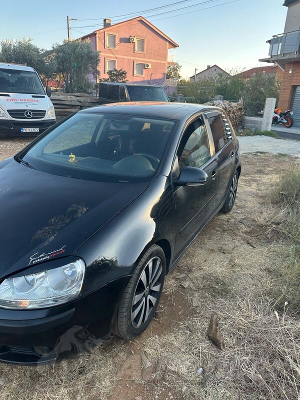 Volkswagen - Golf 5 - 1.9 TDI