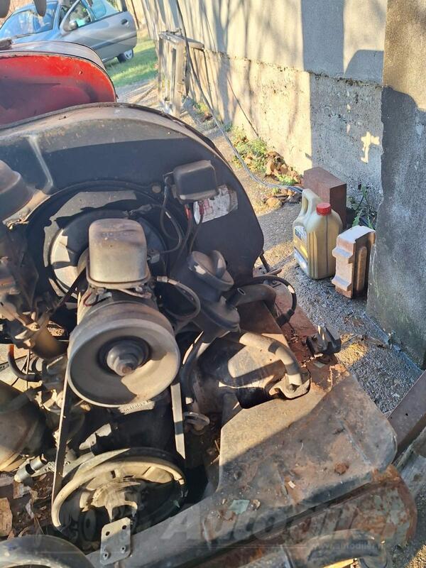 Motor za