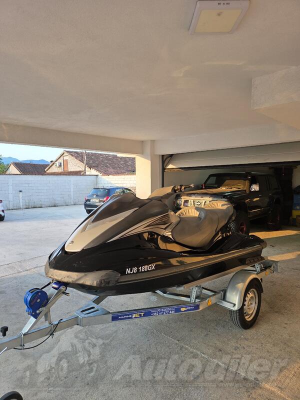 Yamaha - waverunner