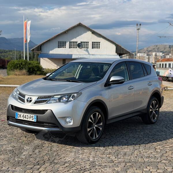 Toyota - RAV 4 - 2.0 D4D