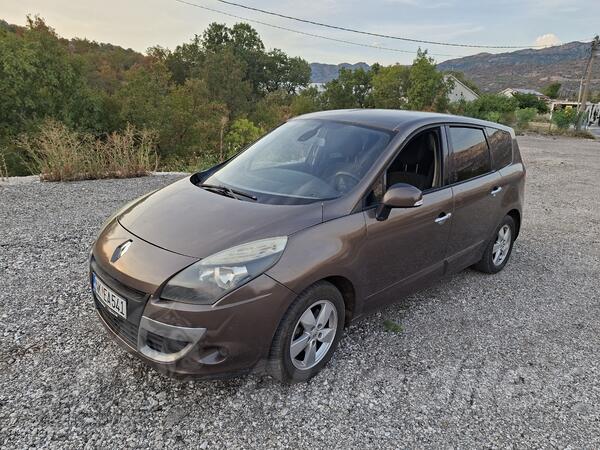 Renault - Grand Scenic - 1.5