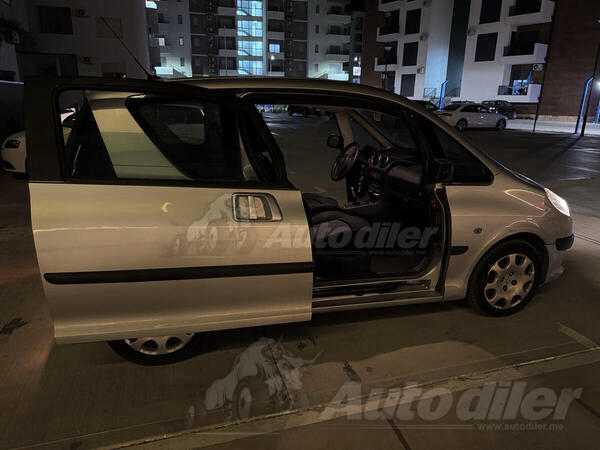Peugeot - 1007 - 1.4HDI