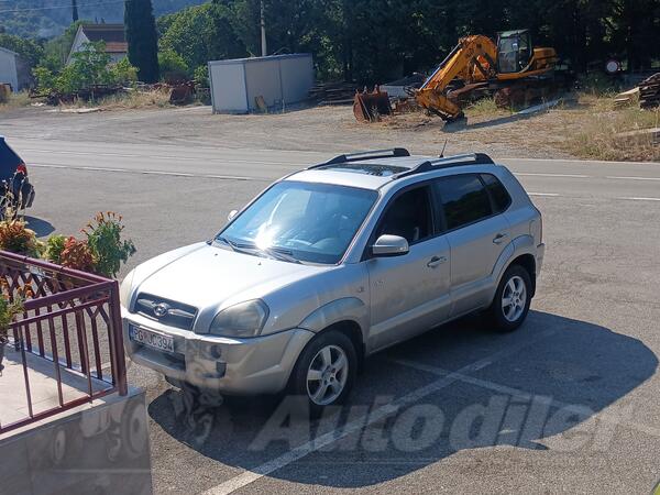 Hyundai - Tucson - 2.0 crdi