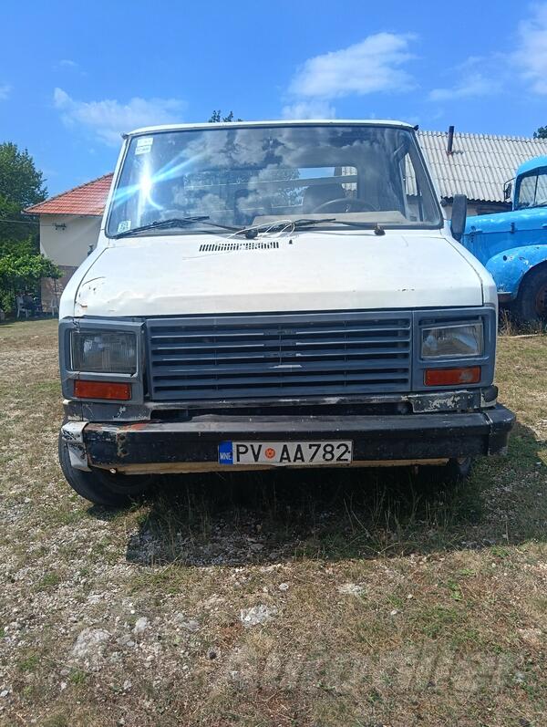 Unimog - pezo